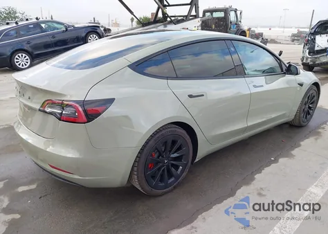 2022 Tesla Model 3 Long Range Dual Motor All-Wheel Drive z USA, uszkodzony, nr VIN 5YJ3E1EB2NF137402